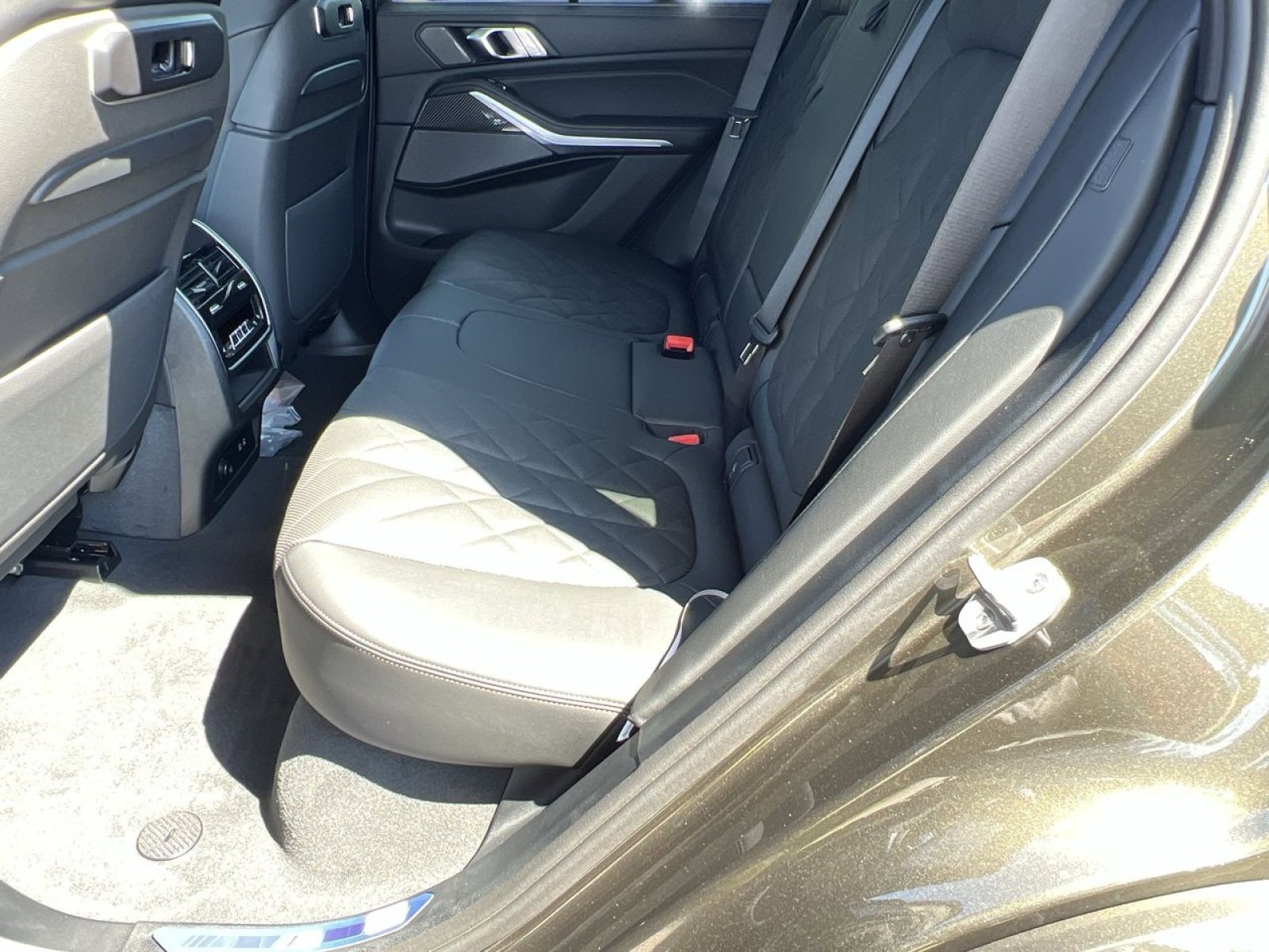 New 2026 BMW X5 M60i image 22