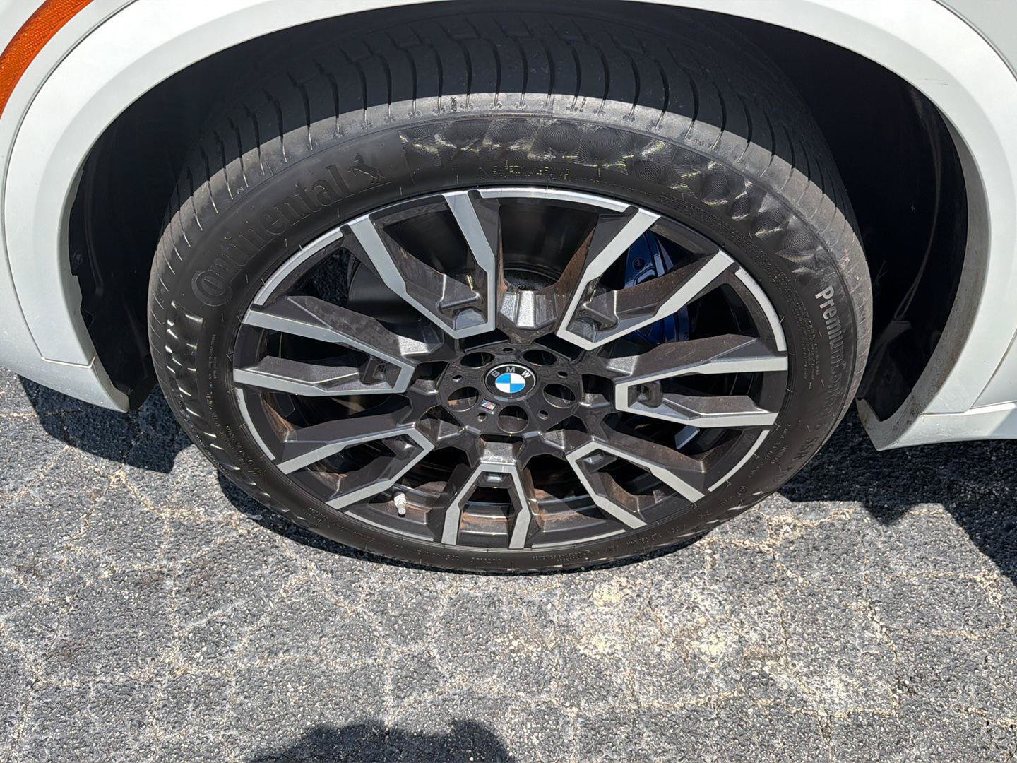 Used 2025 BMW X5 xDrive40i w/ M Sport Package AWD/4WD image 36