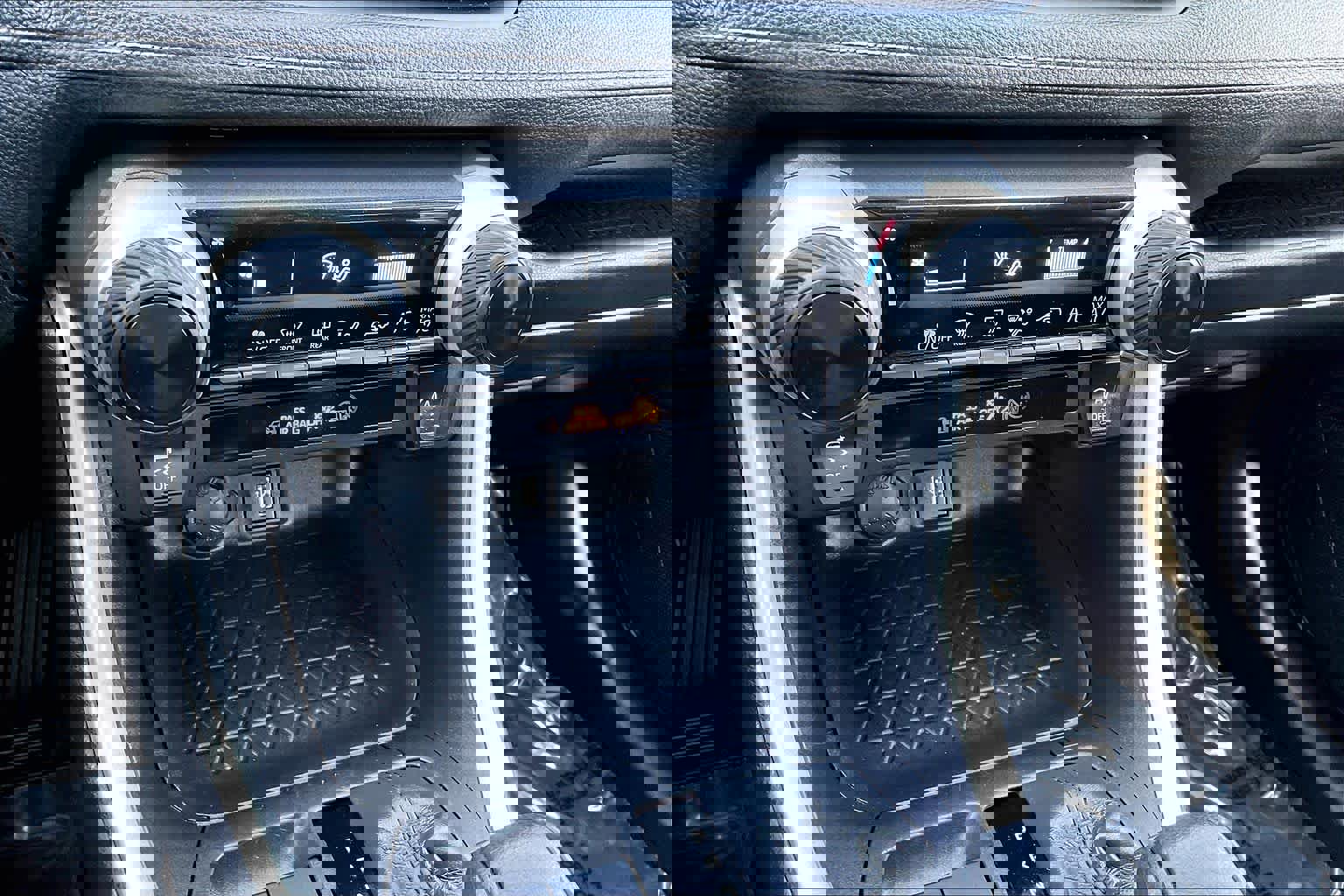 Certified 2024 Toyota RAV4 LE image 35