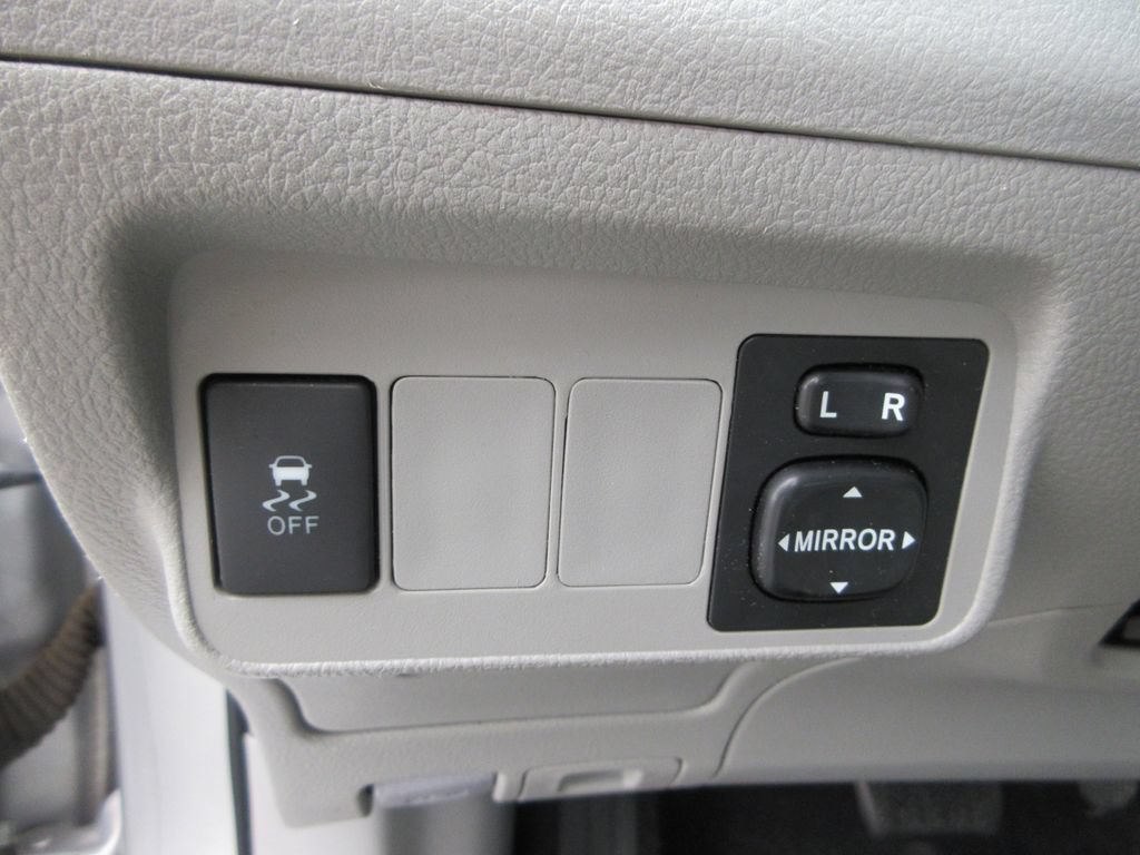 Used 2012 Toyota Corolla LE FWD image 22