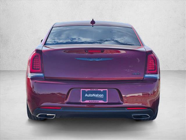 Used 2022 Chrysler 300 Touring L w/ Safetytec Plus Group RWD image 6