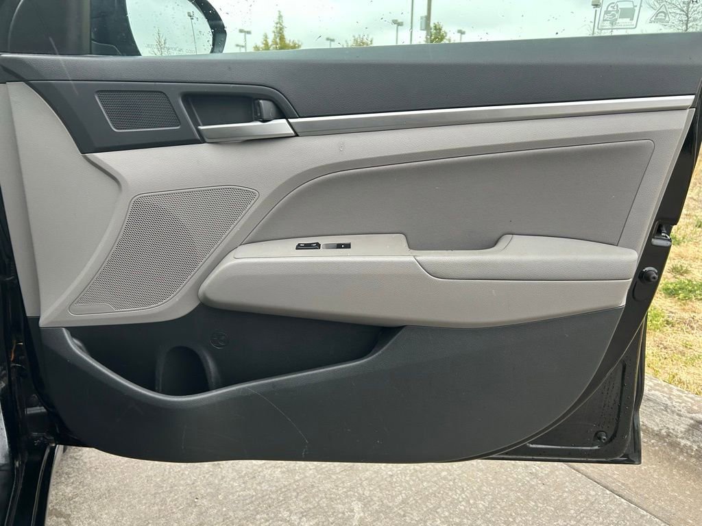 Used 2020 Hyundai Elantra SEL w/ Cargo Package (C1) FWD image 28