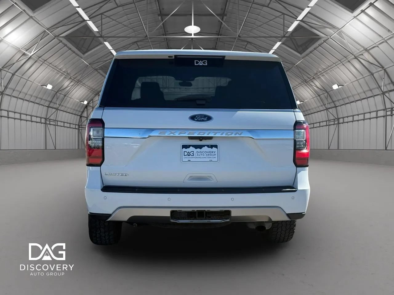 Used 2018 Ford Expedition Limited AWD/4WD image 4