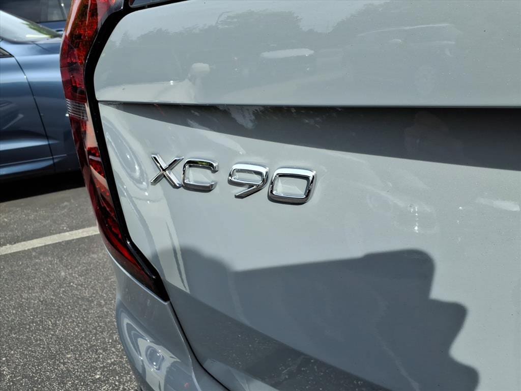 New 2026 Volvo XC90 B6 Plus w/ Protection Package Premier AWD/4WD image 5