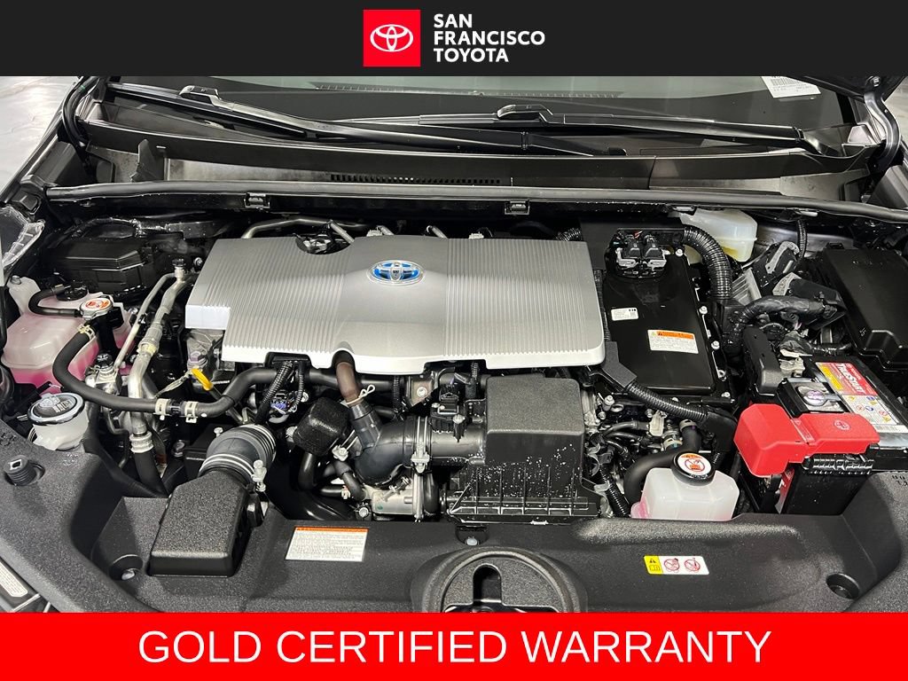 Certified 2022 Toyota Prius LE FWD image 36