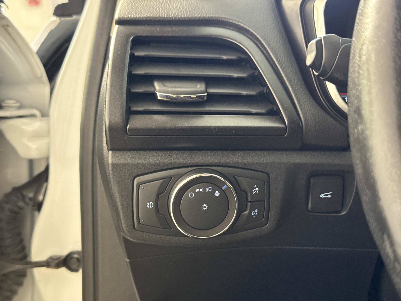 Used 2019 Ford Fusion Titanium FWD image 30