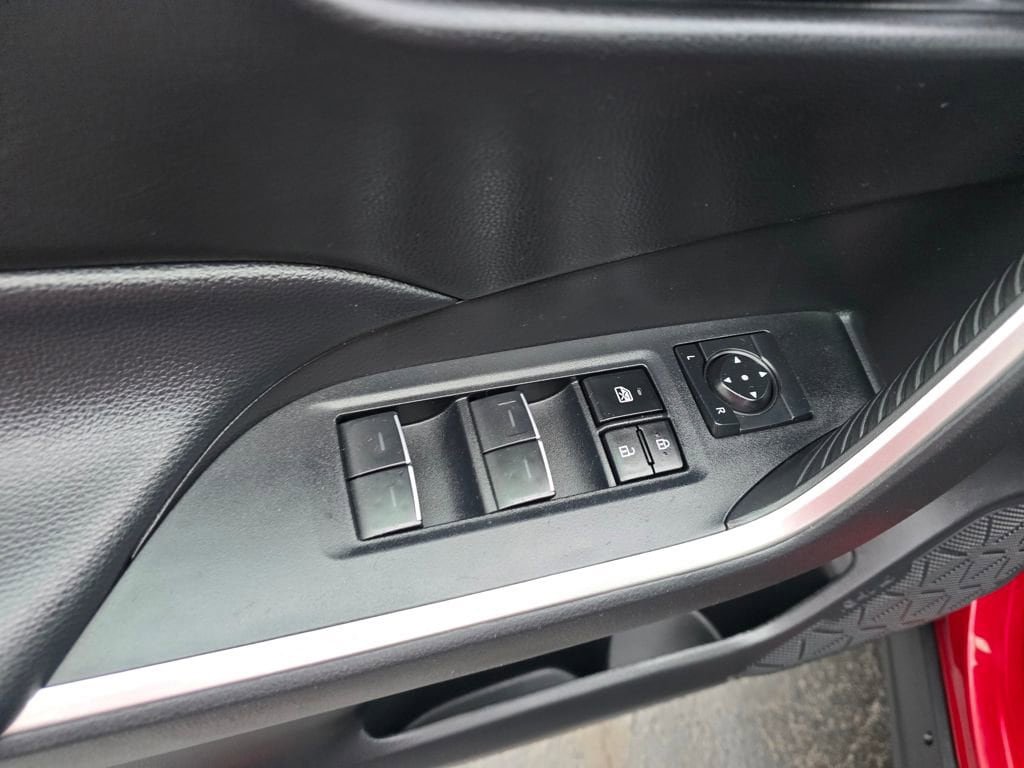 Used 2023 Toyota RAV4 XLE AWD/4WD image 18