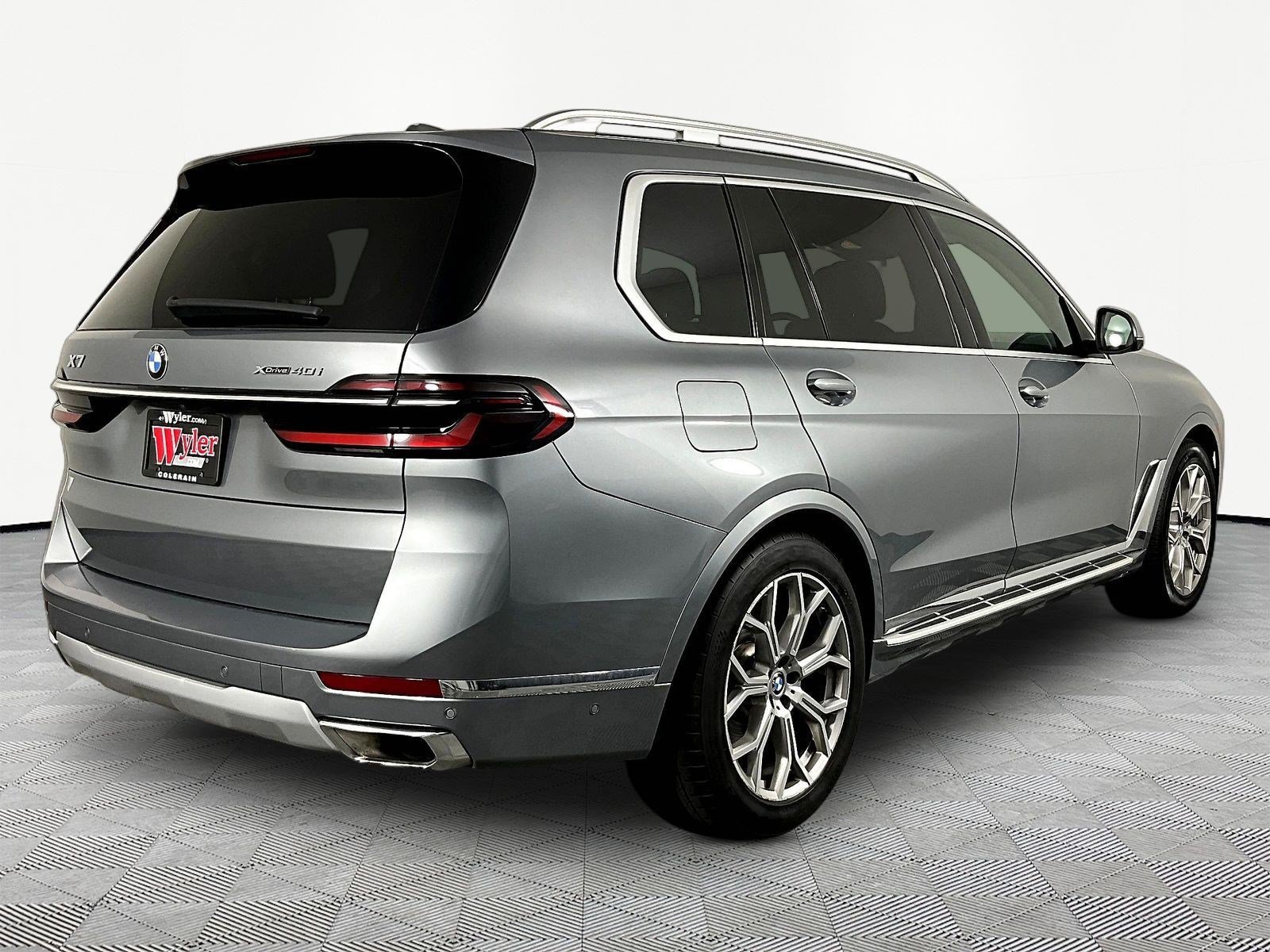 Used 2024 BMW X7 xDrive40i AWD/4WD image 15