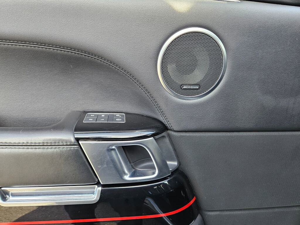 Used 2016 Land Rover Range Rover Supercharged image 17