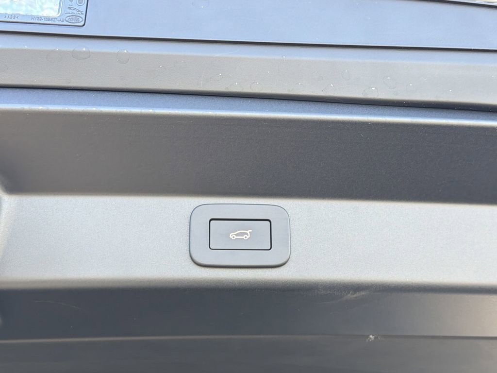 New 2026 Land Rover Range Rover Sport Dynamic SE image 14