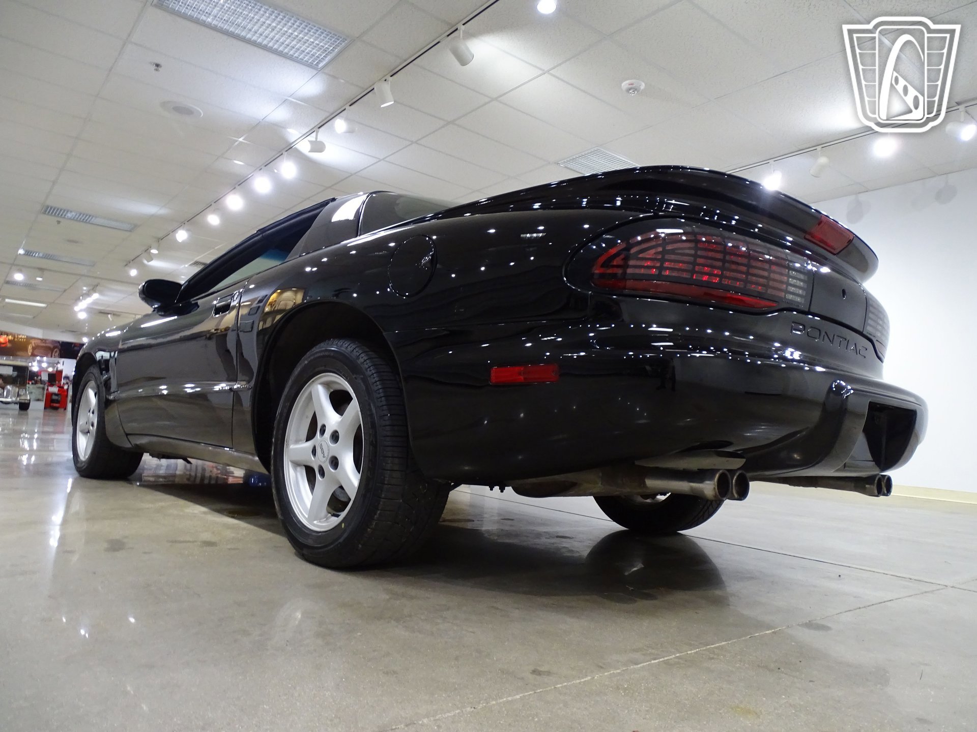 Used 1995 Pontiac Firebird Coupe image 10