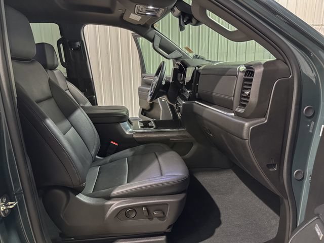 Used 2025 Chevrolet Silverado 2500 LTZ w/ Trail Boss Package AWD/4WD image 24
