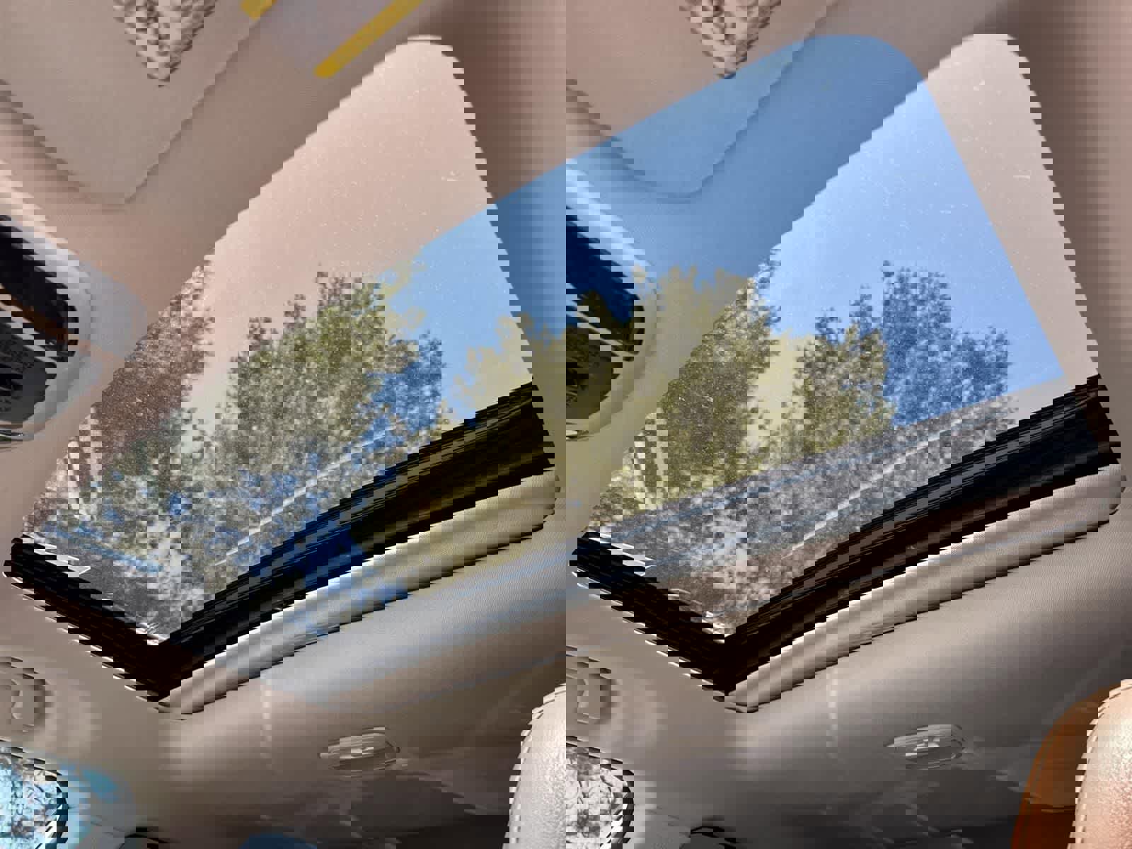 Used 2025 Subaru Outback Touring XT image 8