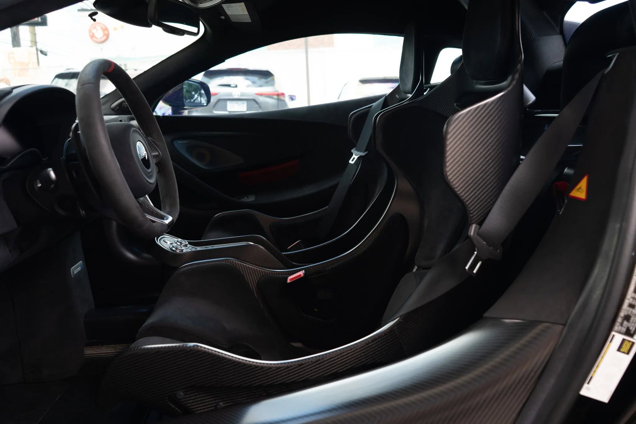 Used 2020 McLaren 620R RWD image 47