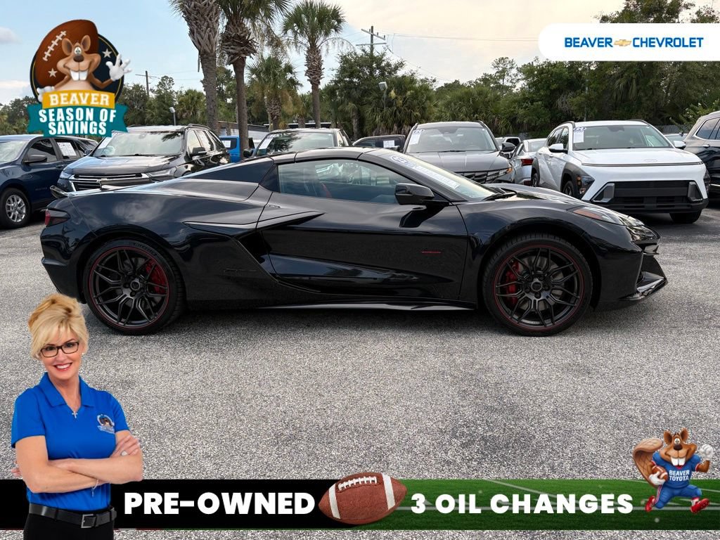 Used 2023 Chevrolet Corvette Z06 RWD image 8