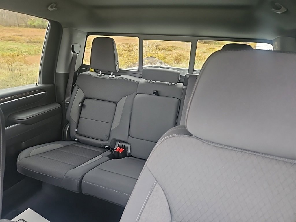 New 2026 GMC Sierra 2500 SLE image 16
