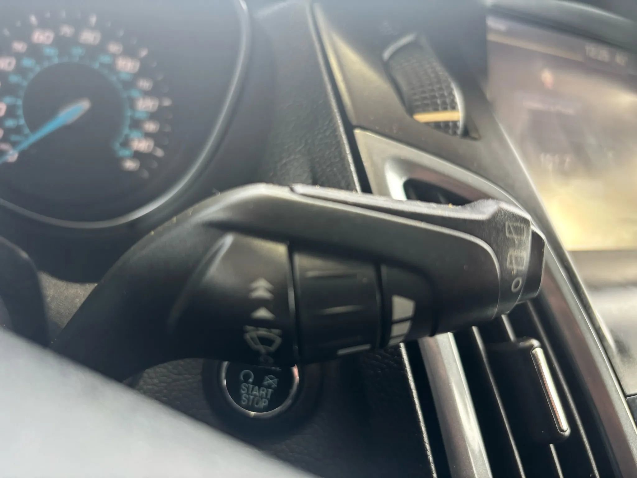 Used 2012 Ford Focus Titanium w/ Titanium Handling Pkg image 14