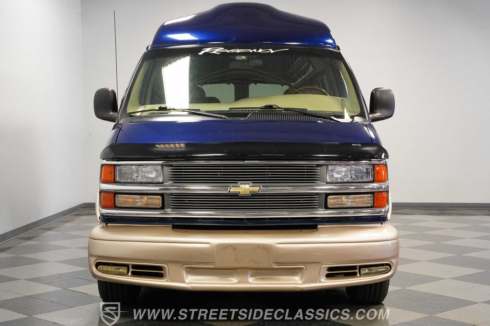Used 2001 Chevrolet Express 1500 w/ Preferred Equipment Group 3 image 18