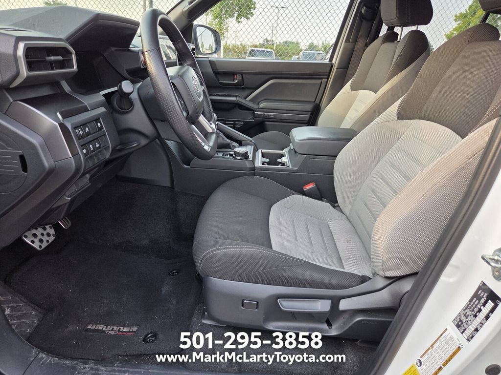 Used 2025 Toyota 4Runner TRD Sport AWD/4WD image 6