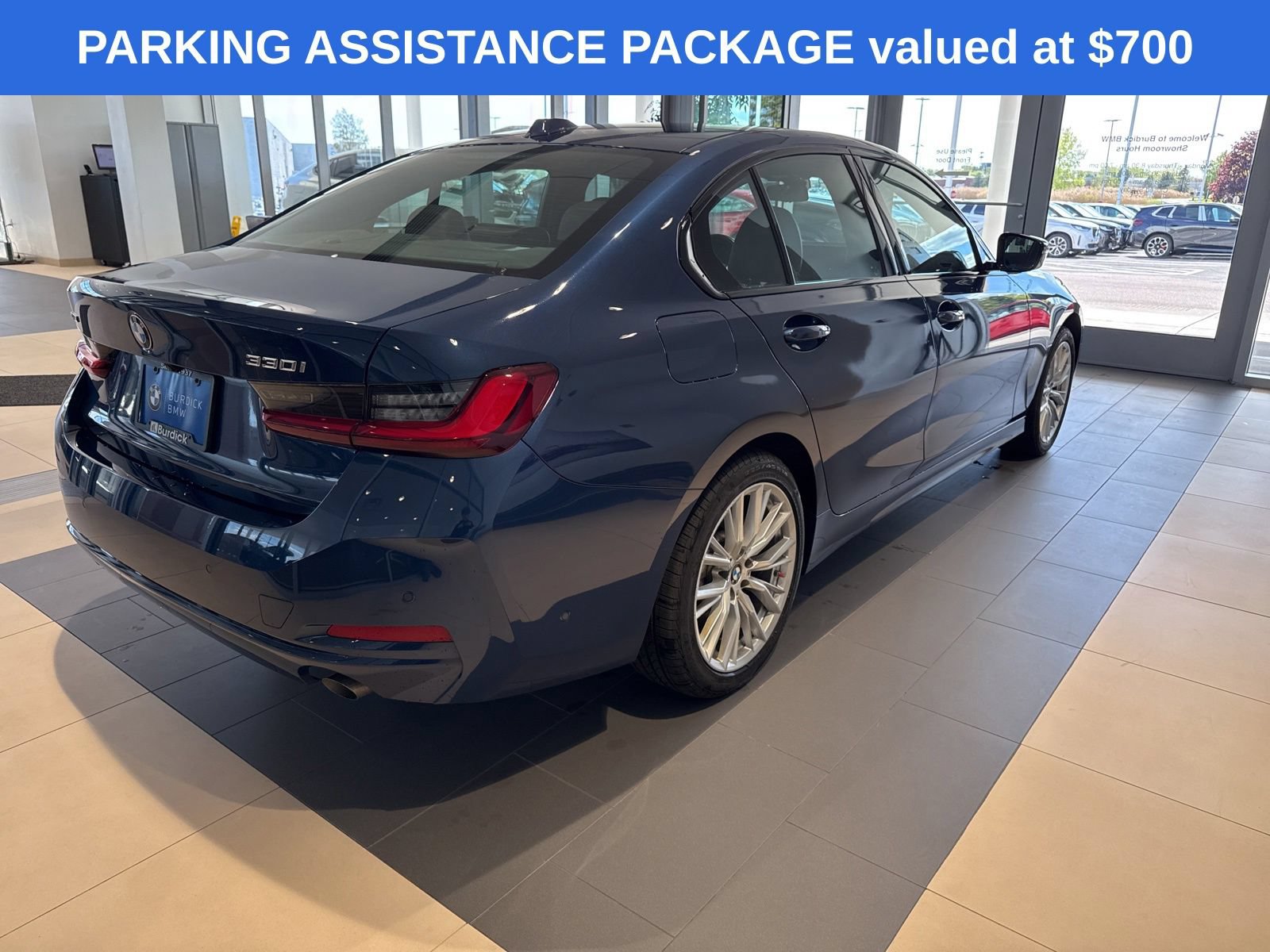 Certified 2023 BMW 330i xDrive Sedan w/ Premium Package AWD/4WD image 4