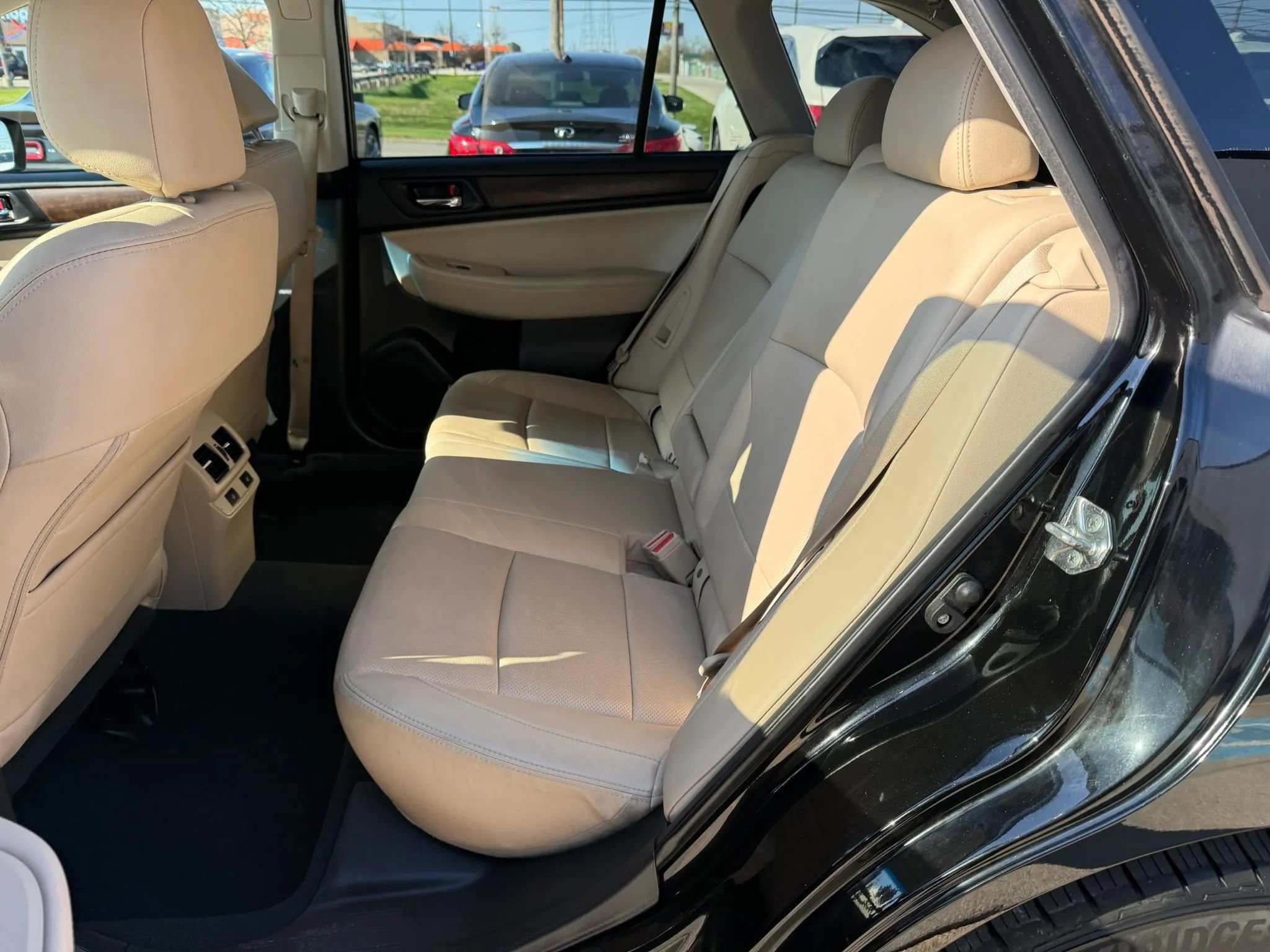 Used 2017 Subaru Outback 2.5i Limited AWD/4WD image 22