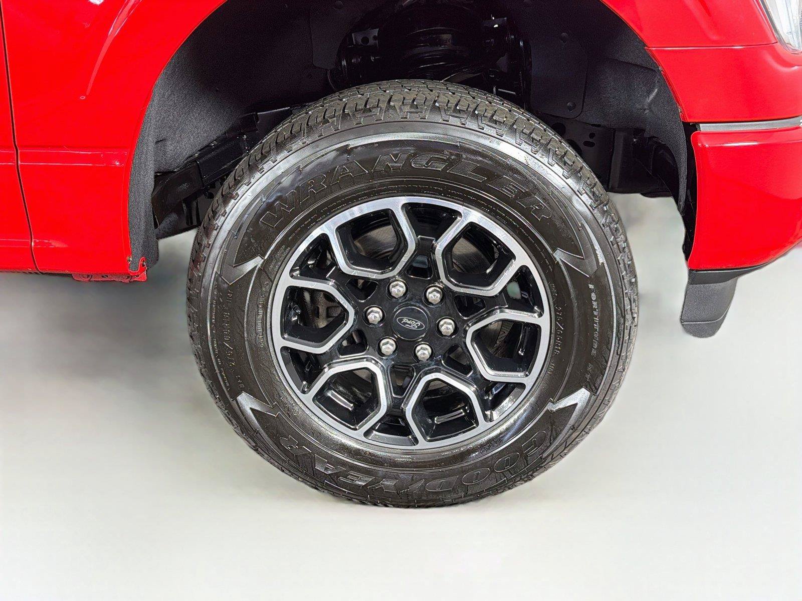Used 2022 Ford F150 XLT w/ Equipment Group 302A High AWD/4WD image 36