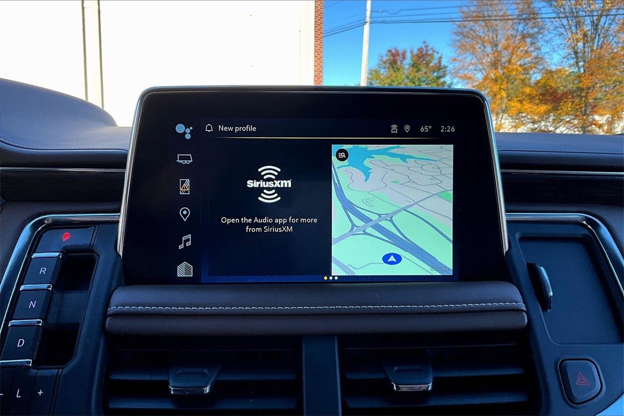 Used 2024 Chevrolet Suburban High Country image 12