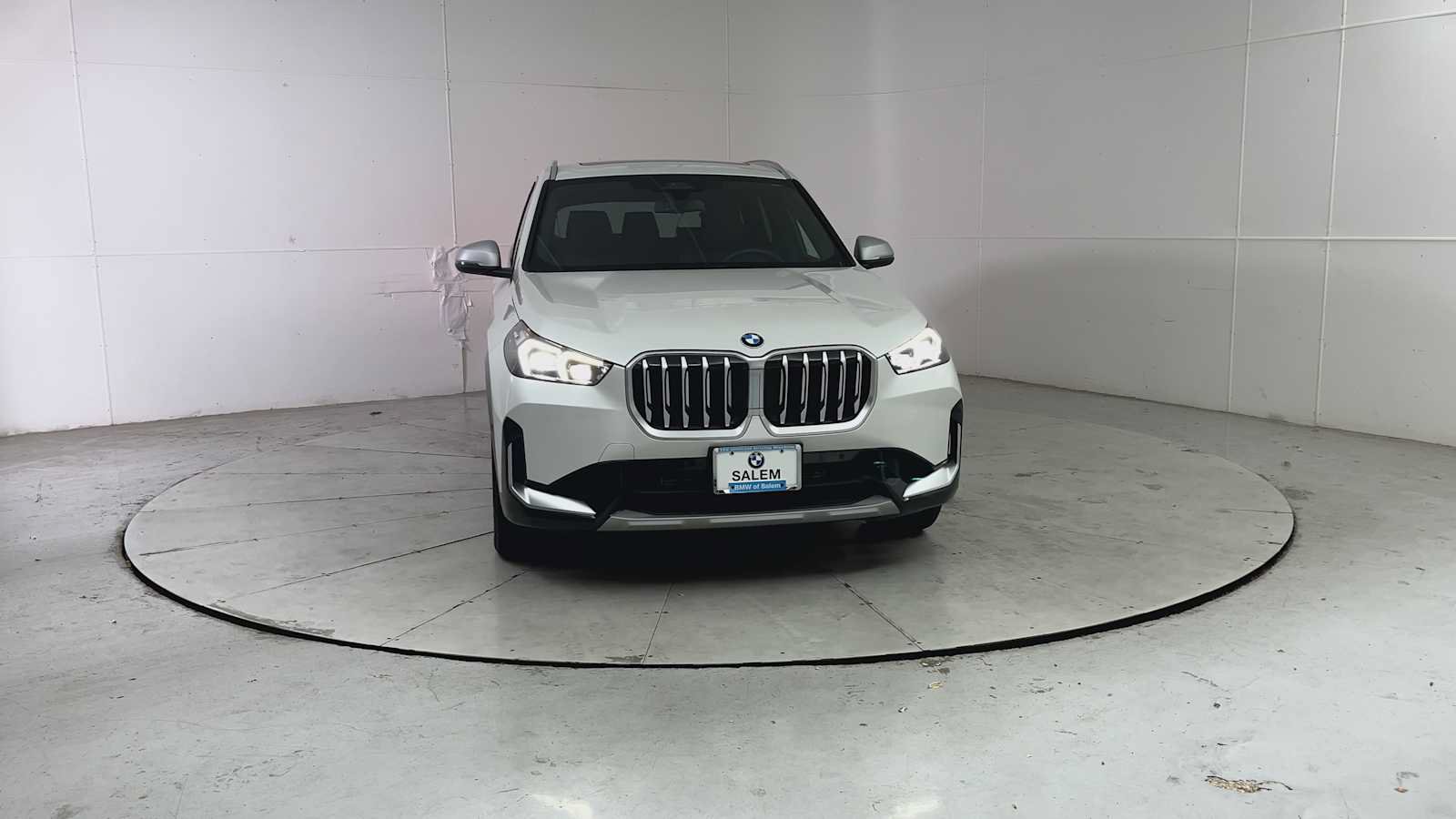 Used 2023 BMW X1 xDrive28i w/ Convenience Package AWD/4WD image 7