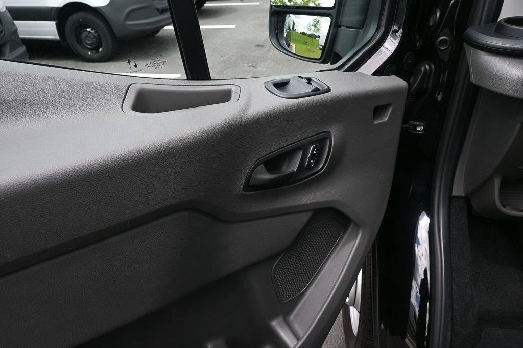 Used 2025 Ford Transit 350 XLT AWD/4WD image 9