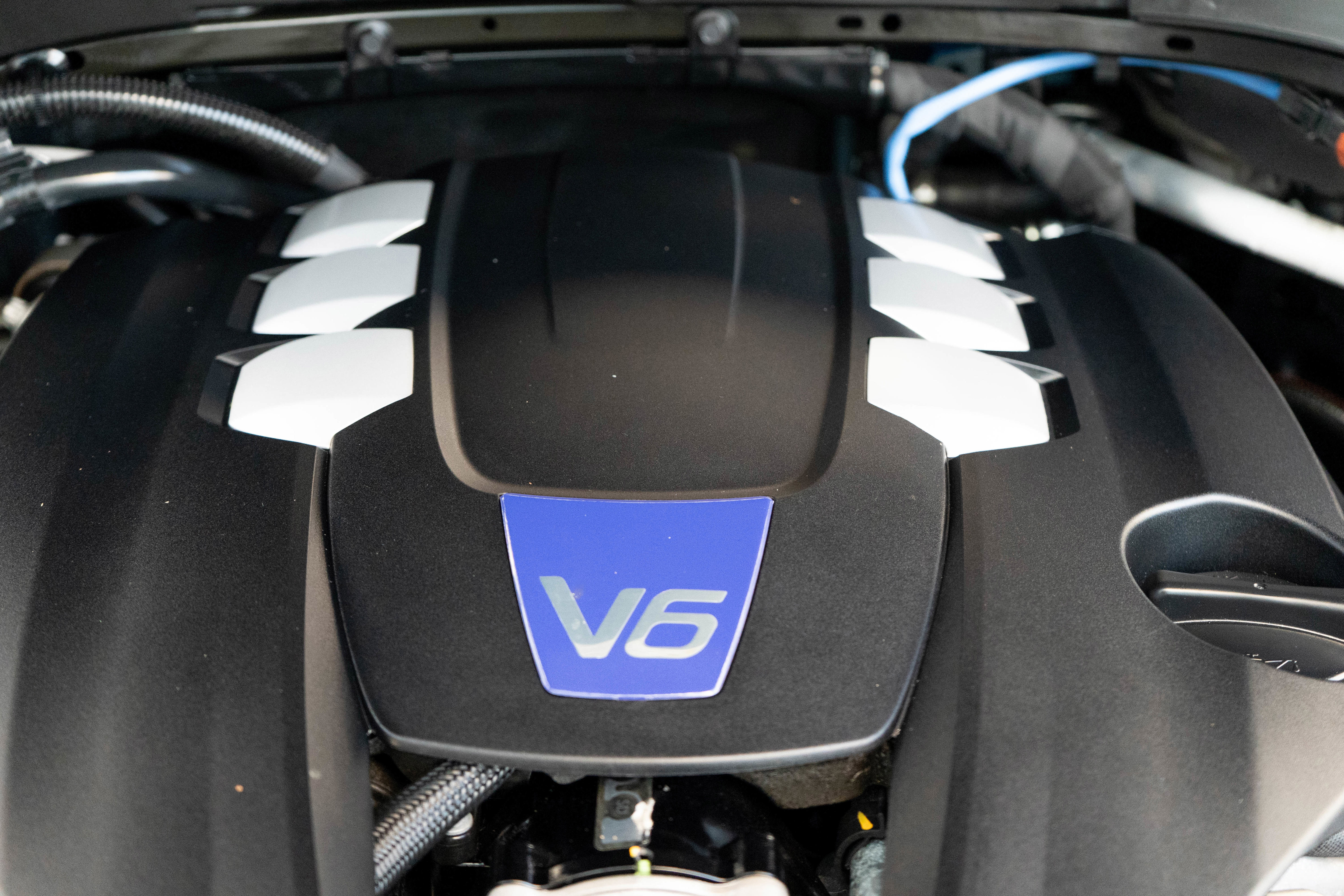 Used 2022 Maserati Levante F Tributo image 49