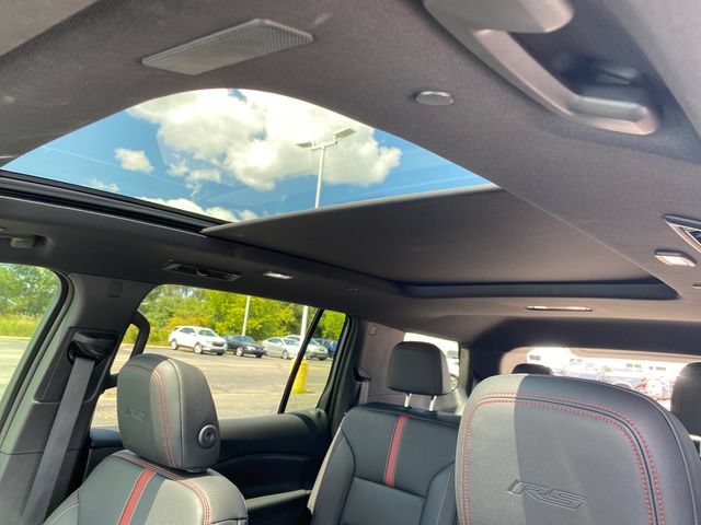 Used 2026 Chevrolet Traverse RS w/ LPO, Floor Liner Package AWD/4WD image 17