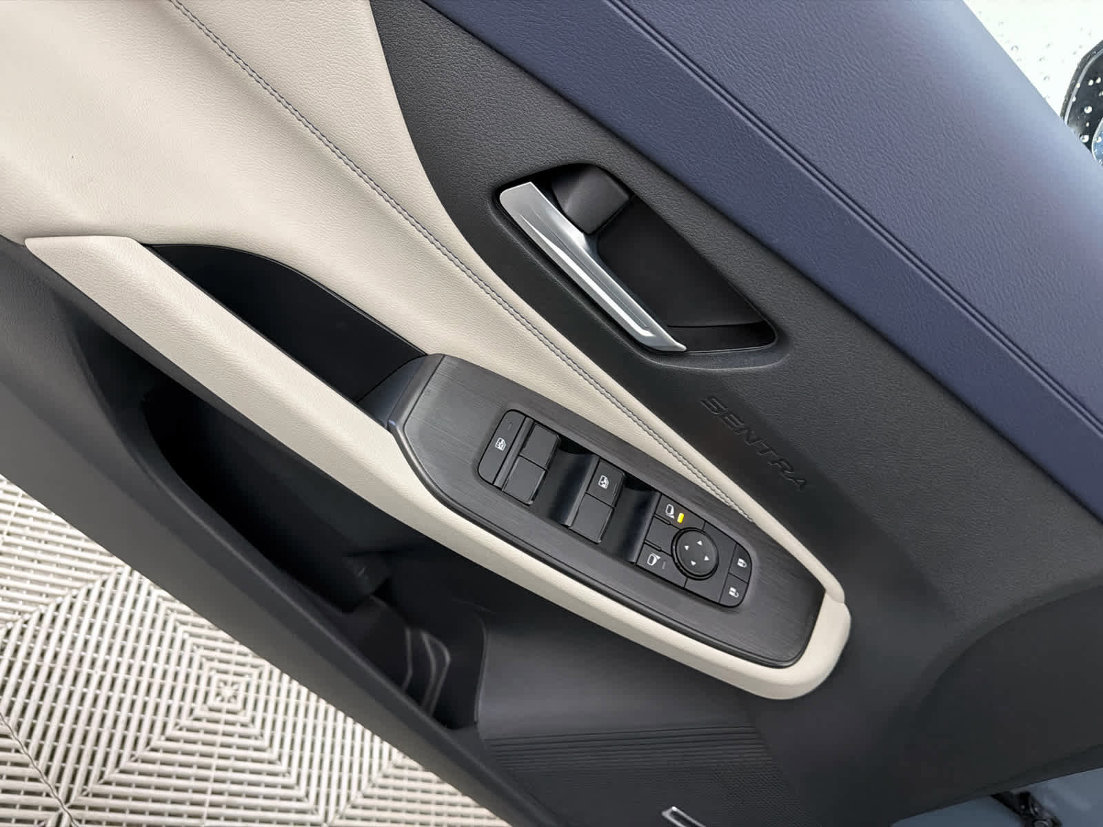 New 2026 Nissan Sentra SL w/ Floor Mat Package image 24