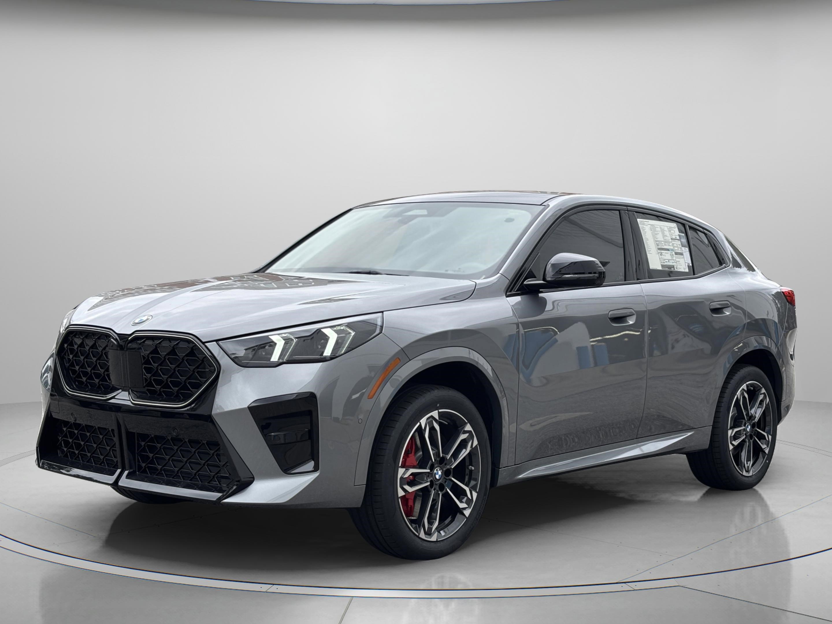 Used 2026 BMW X2 xDrive28i w/ Technology Package image 2