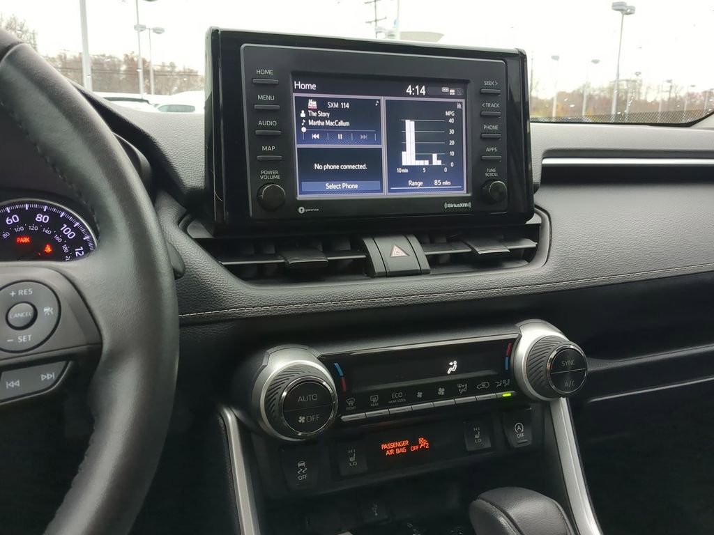 Used 2021 Toyota RAV4 XLE image 20