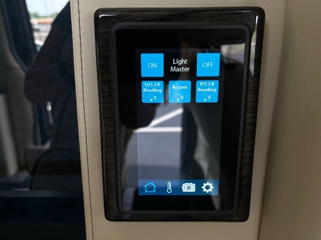 Used 2024 Mercedes-Benz Sprinter 3500 image 52