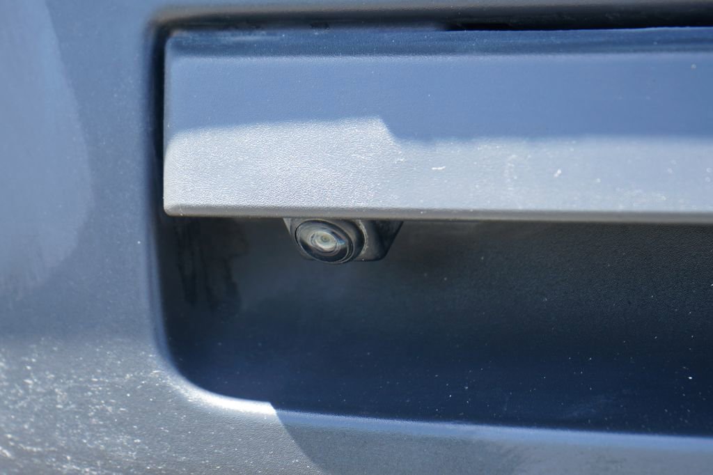 Used 2018 Nissan Frontier S RWD image 38