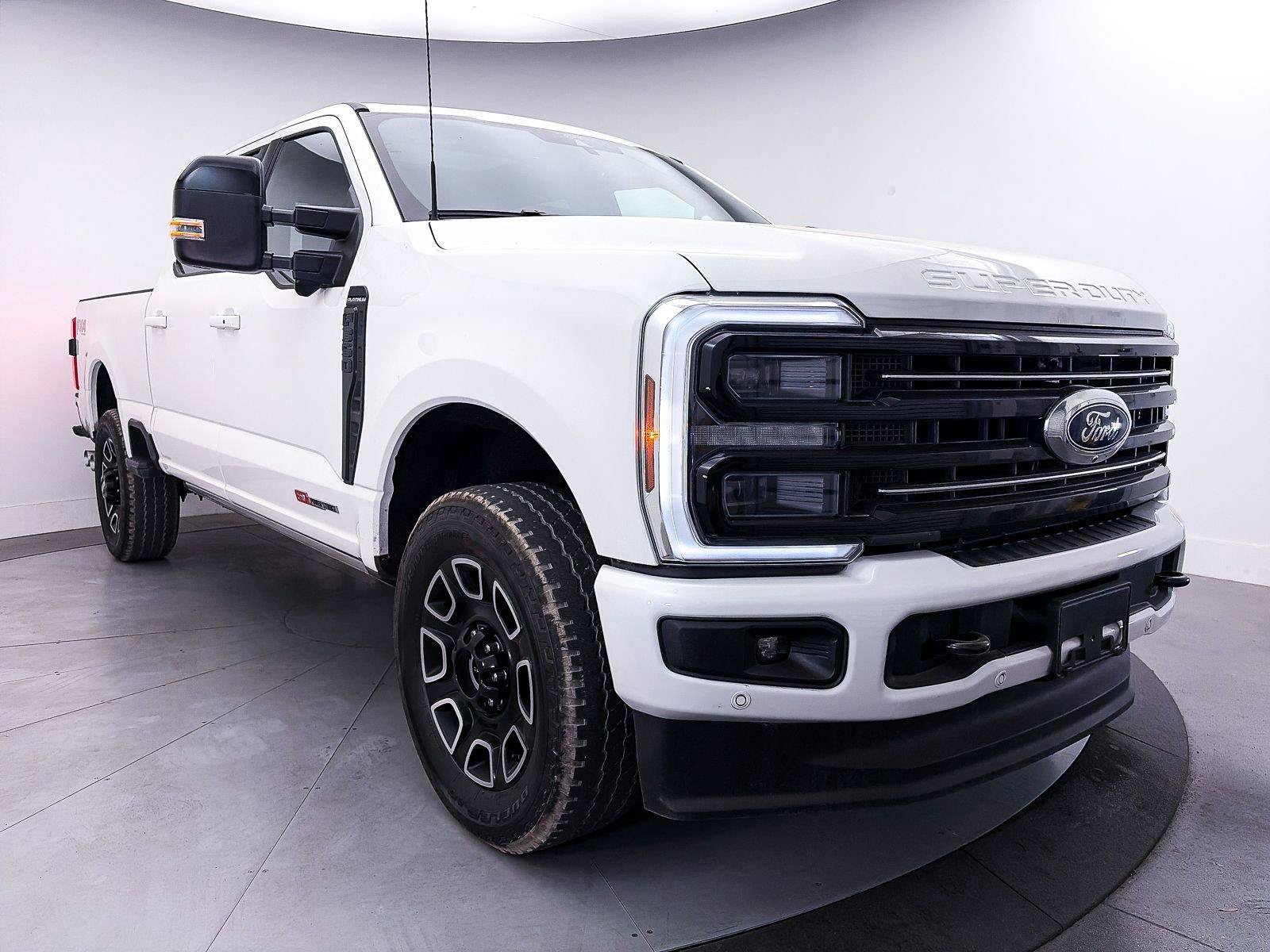 Used 2025 Ford F350 Platinum AWD/4WD image 13