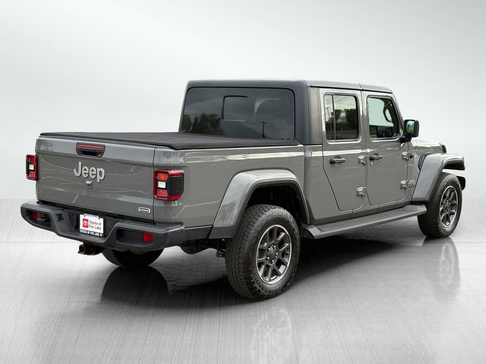 Used 2021 Jeep Gladiator Overland AWD/4WD image 7