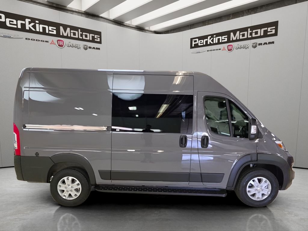 New 2025 RAM ProMaster 1500 w/ Quick Order Package 22G SLT image 6
