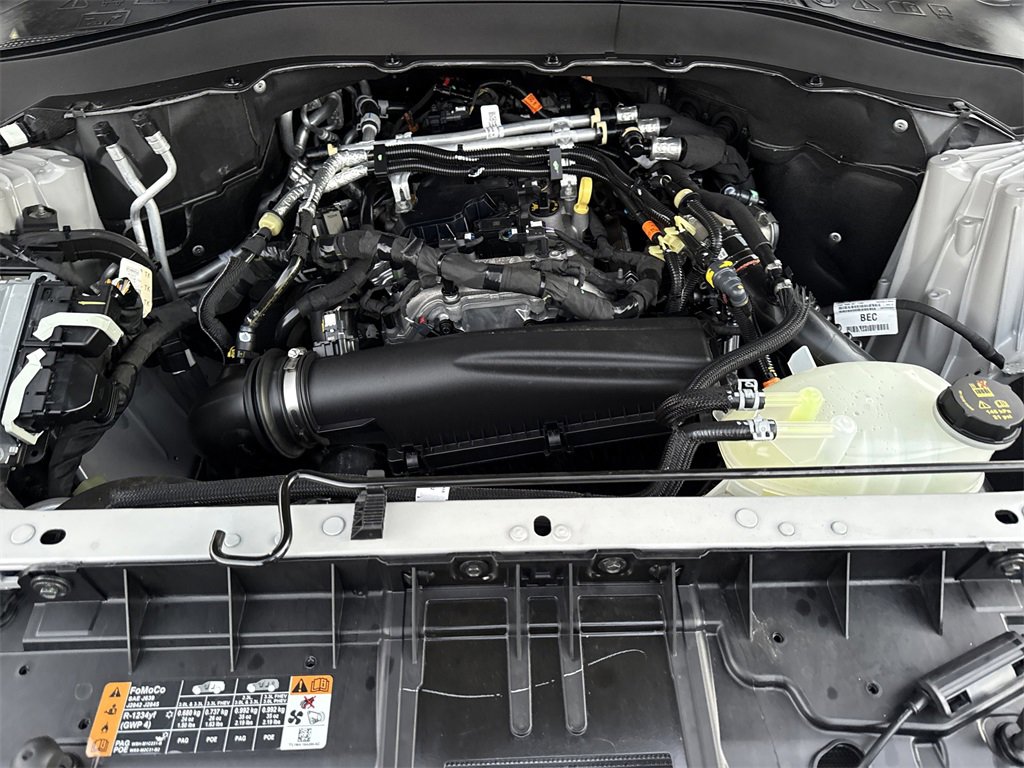 Used 2025 Ford Explorer Active w/ Active Comfort Package image 24