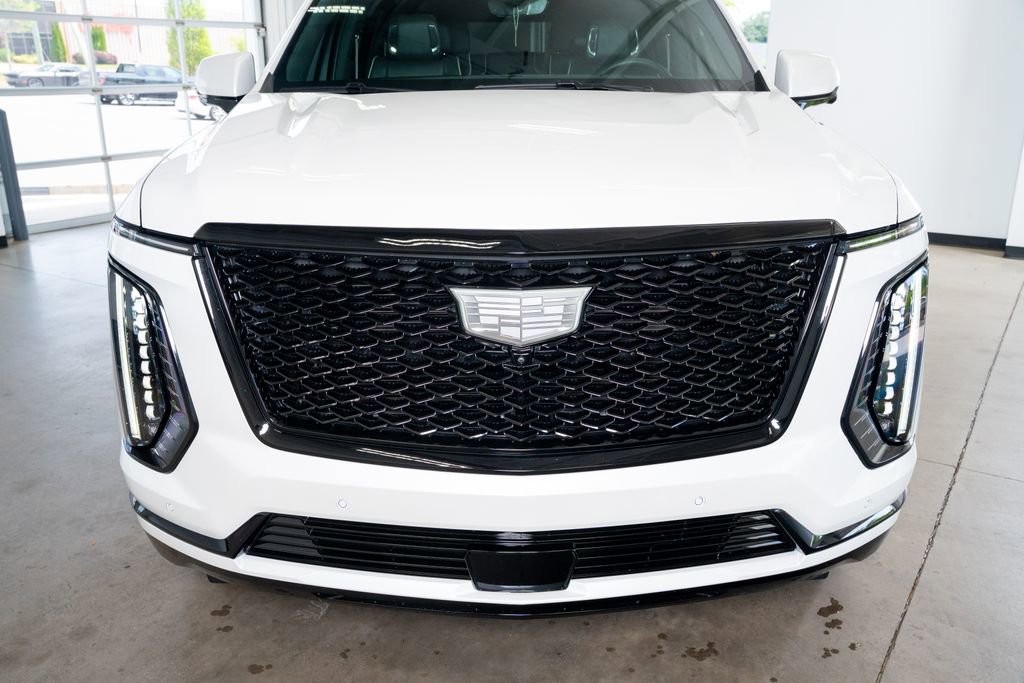 Used 2025 Cadillac Escalade ESV Sport w/ LPO, ONYX Package image 15