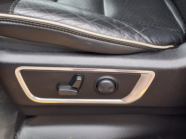 Used 2024 RAM 1500 Laramie RWD image 4