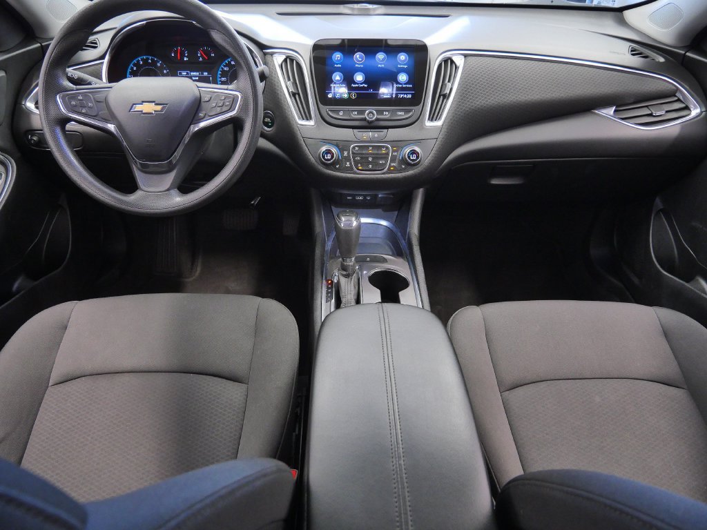 Used 2020 Chevrolet Malibu LT FWD image 18