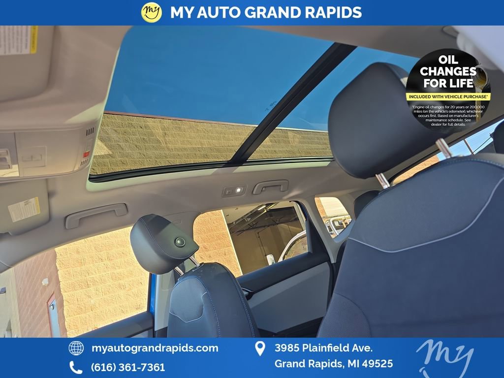 Used 2024 Volkswagen Taos SE image 21