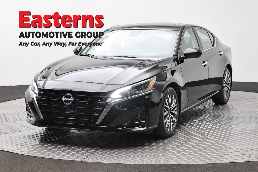 Used 2024 Nissan Altima 2.5 SV w/ SV Premium Package
