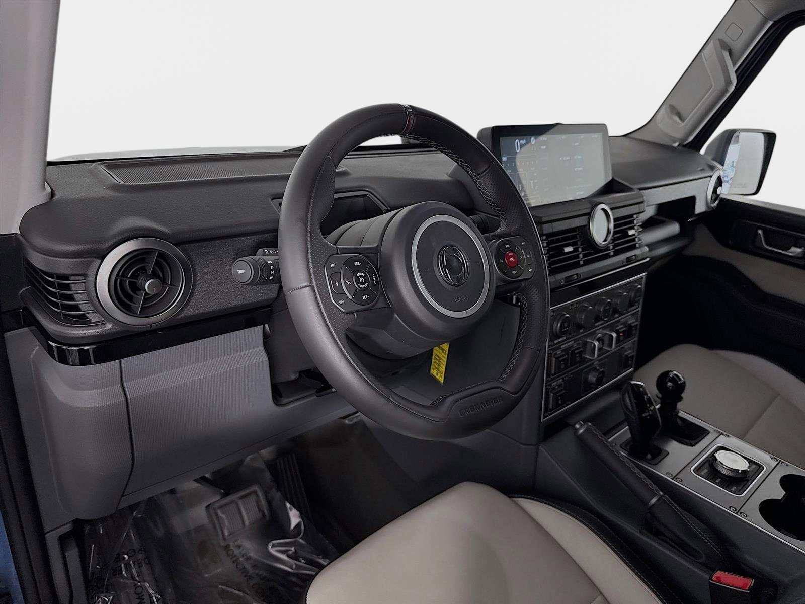 Used 2025 INEOS Grenadier Fieldmaster Edition image 9