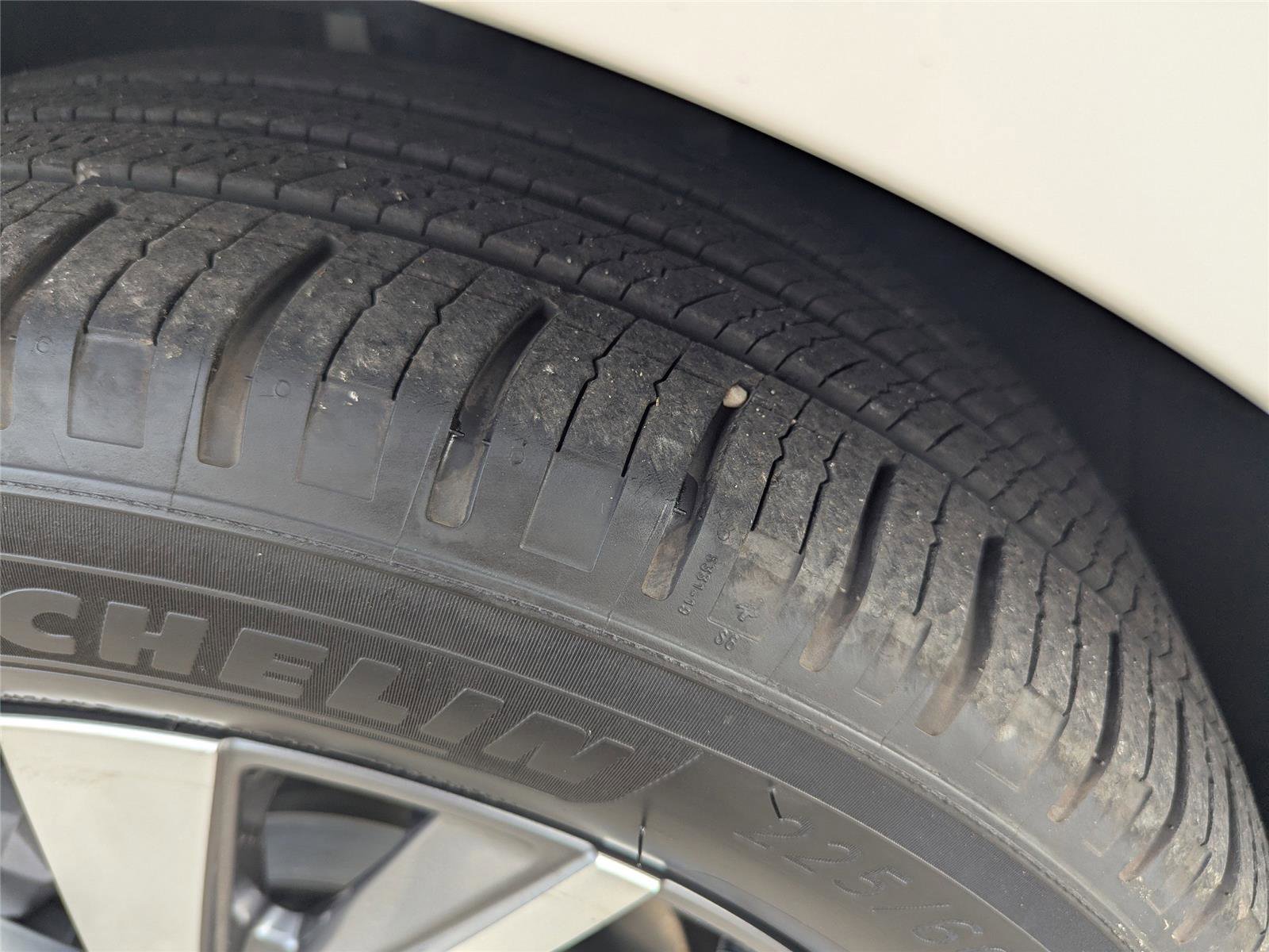 Used 2022 Chevrolet Equinox Premier image 11