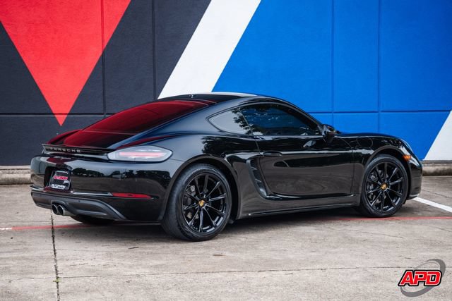 Used 2018 Porsche 718 Cayman RWD image 3