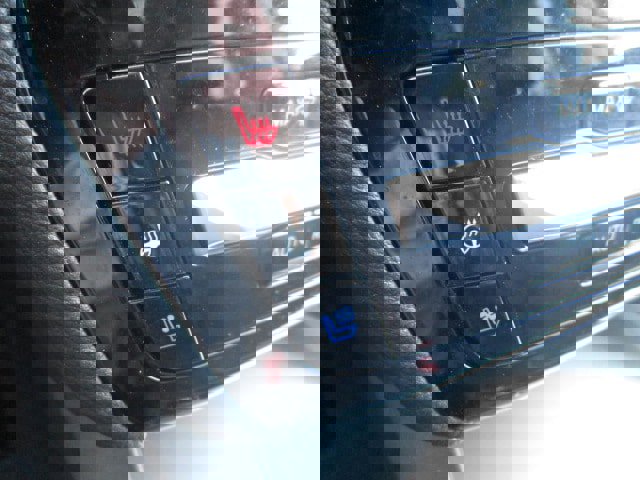 Used 2023 Ford Explorer Limited image 20