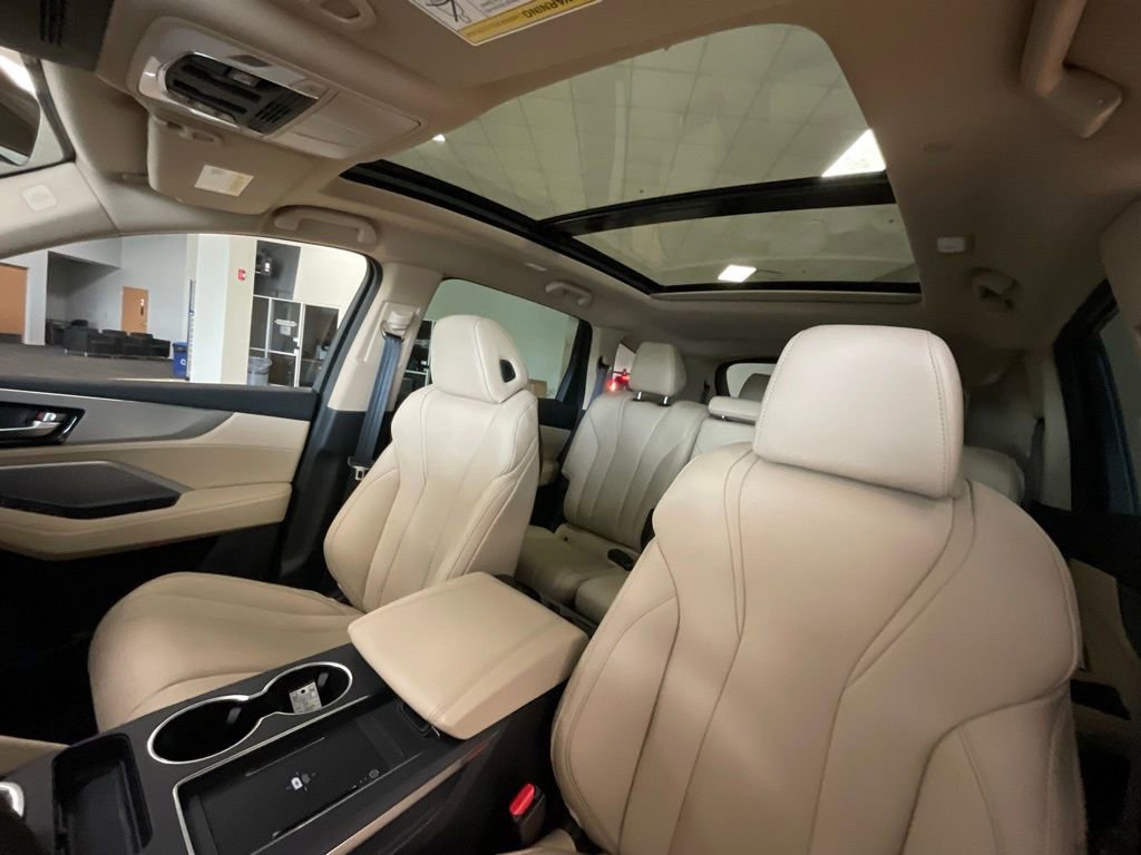 Certified 2026 Acura MDX SH-AWD image 11